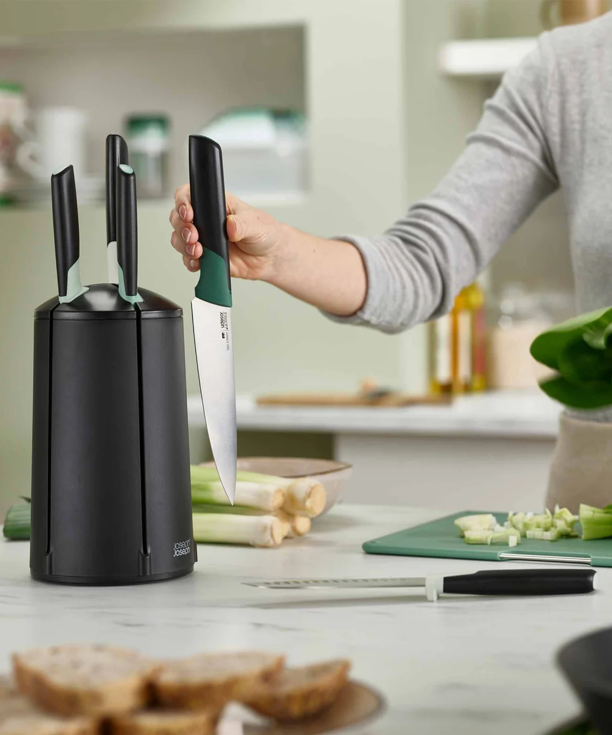 Elevate™ 5-delars Knivset med Roterande Knivblock – Joseph Joseph