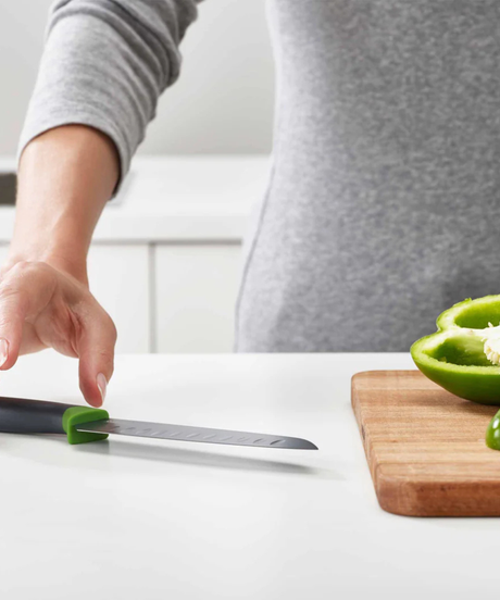 DoorStore™ Knivhållare till kökslucka med 4 knivar - Joseph Joseph